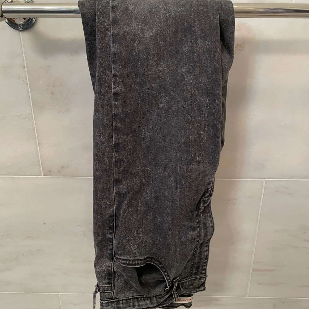 Levi’s Black Skinny Jeans